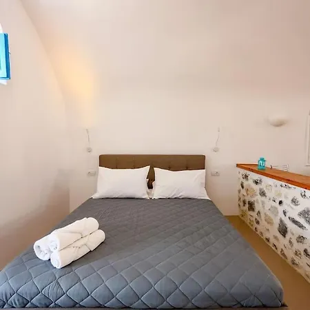 Kastelli , Santorini House For 4 Persons By Mps Dom wakacyjny