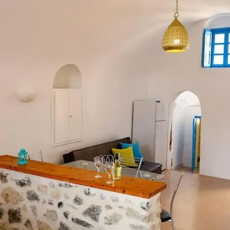 Kastelli , Santorini House For 4 Persons By Mps Emporio (Santorini)